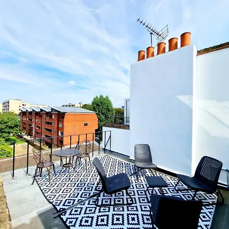 King'S Cross & Angel Area, 4 Bedrooms Home With 7 Beds & Private Rooftop - Walk To St Pancras International London Exterior photo